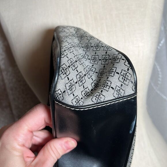 VINTAGE Villager by Liz Claiborne Shoulder Bag – Monogram Print - Picture 9 of 13